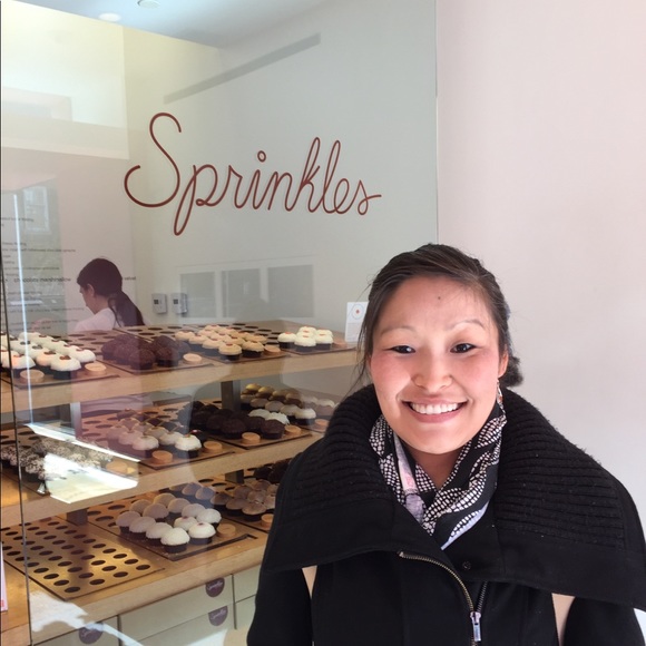 Meet your Posher, Smiles - Picture 1 of 1